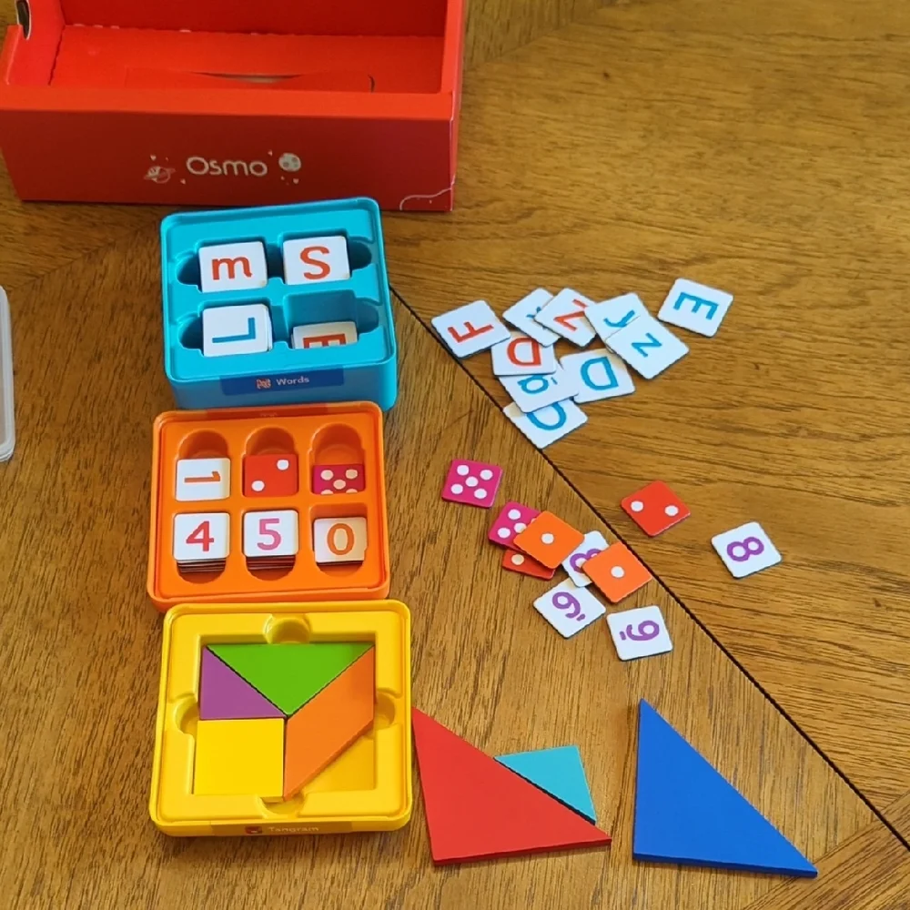 Osmo Base Station + Genuis Starter Kit - Hands-on STEAM learning